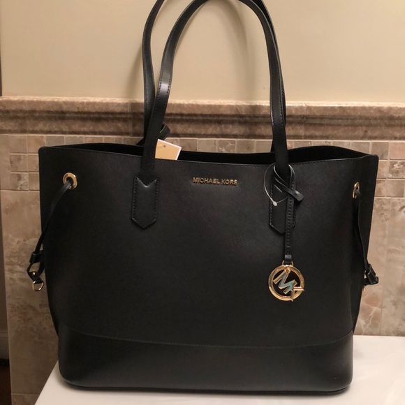 Authentic NWT Michael Kors Trista Tote Wristlet - Picture 2 of 6